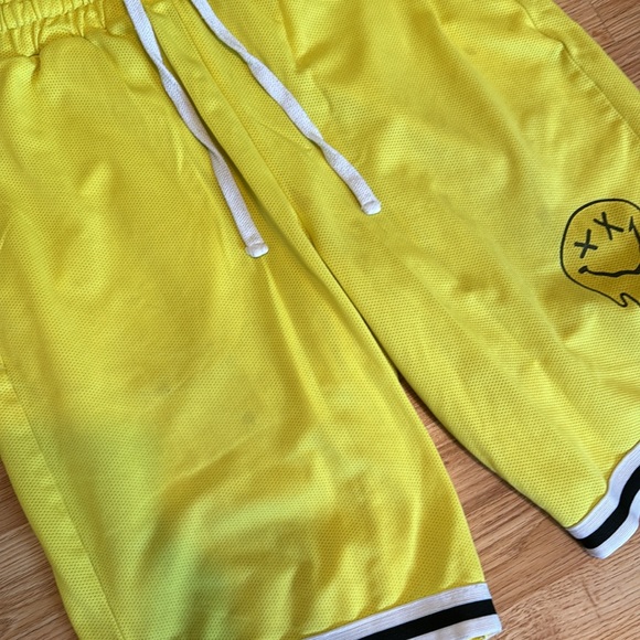 Boohoo Man Basketball Shorts - Size L - Picture 5 of 8